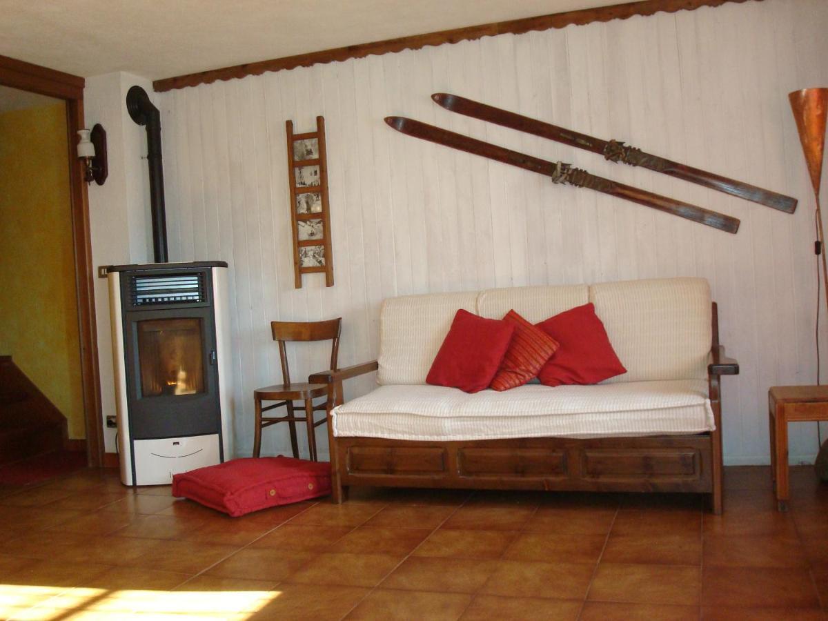 La Casa Di Martina Lejlighed Saint-Vincent Eksteriør billede