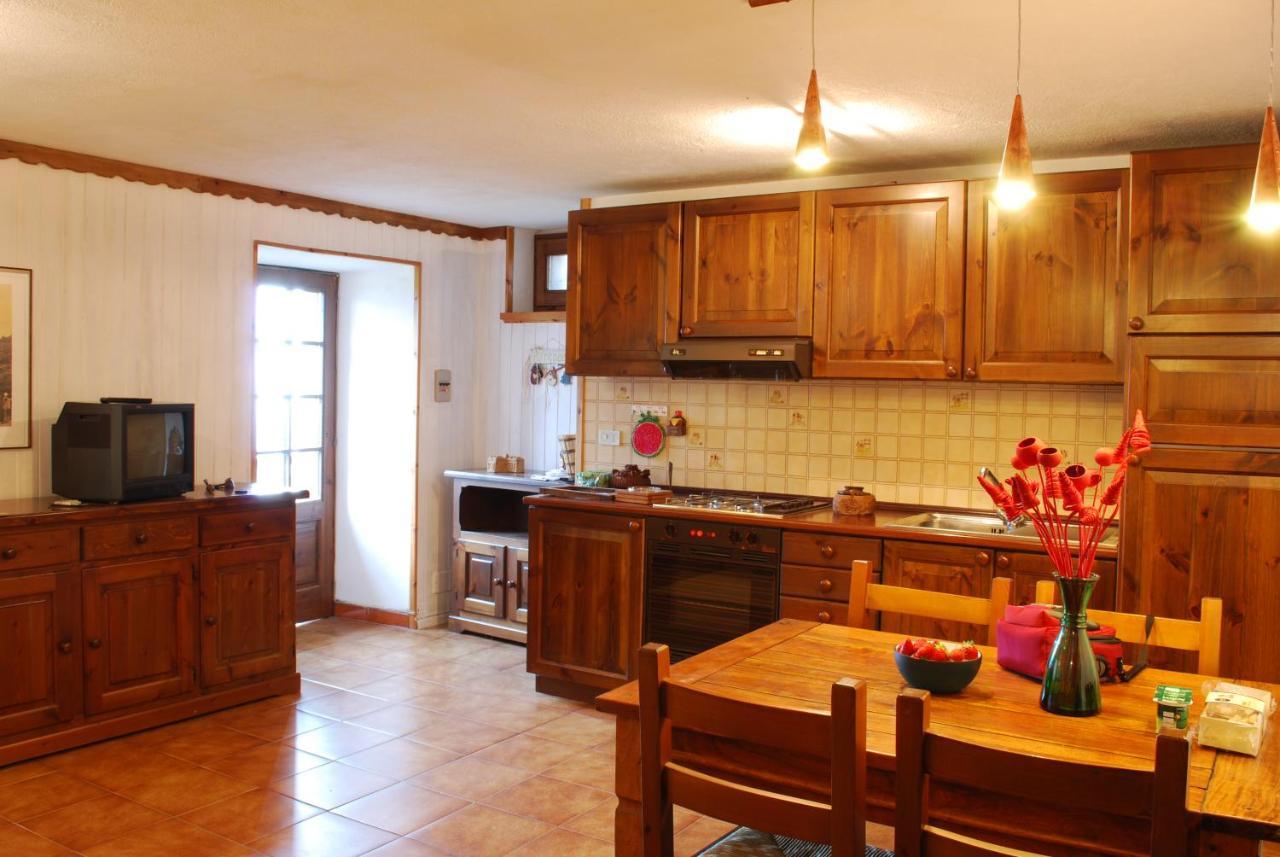 La Casa Di Martina Lejlighed Saint-Vincent Eksteriør billede